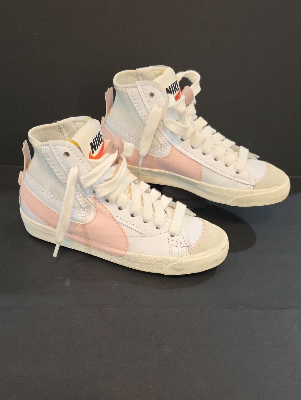 Nike Blazer Mid '77 Jumbo Women’s White and Light Pink High-Top Size 7.5